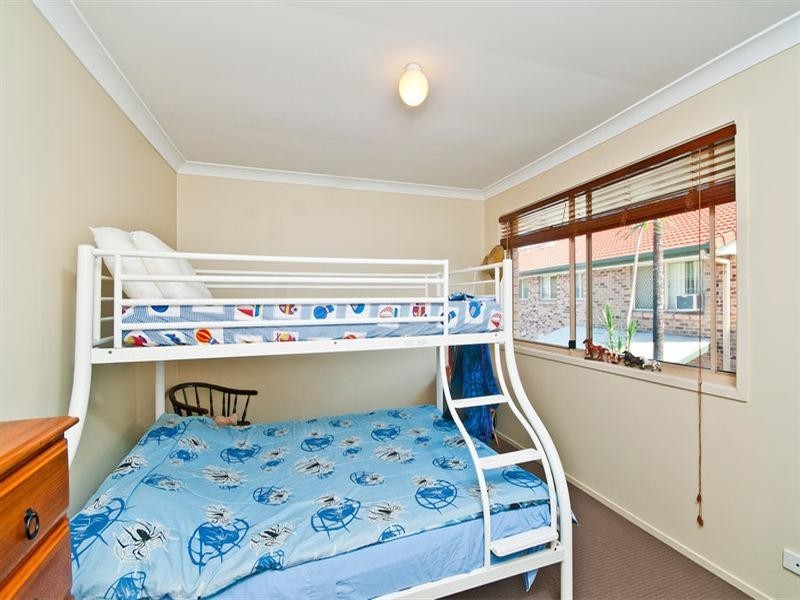 2/12 Bottlewood Court, Burleigh Waters QLD 4220