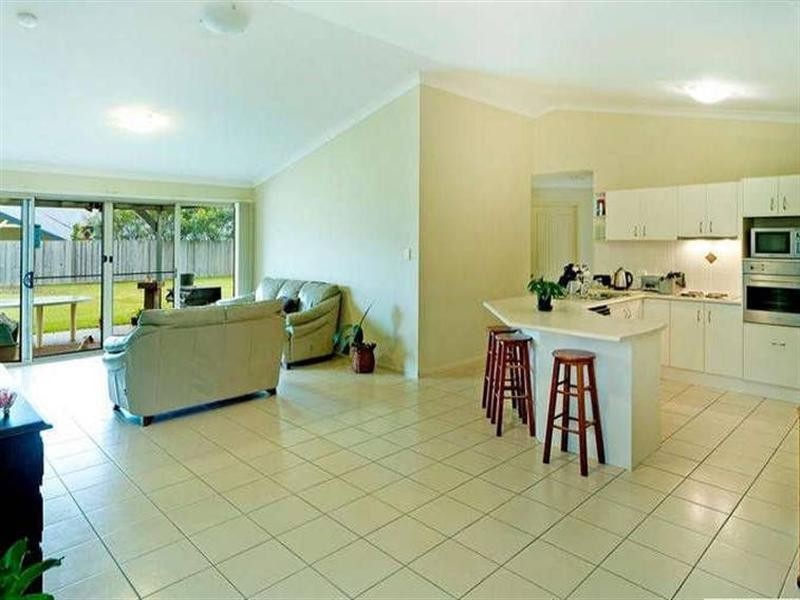 10 Kaizlee Crescent, Upper Coomera QLD 4209