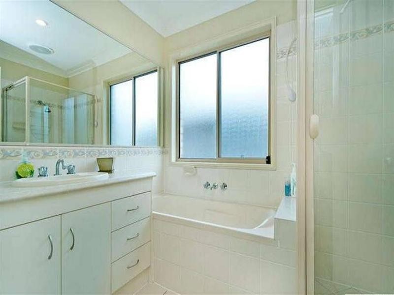 10 Kaizlee Crescent, Upper Coomera QLD 4209