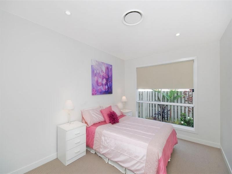 2/1433 Gold Coast Highway, Palm Beach QLD 4221