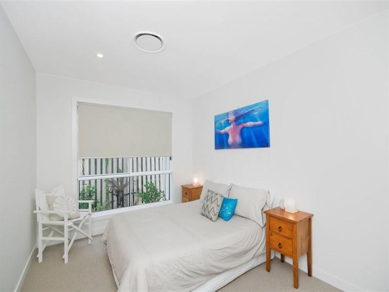 2/1433 Gold Coast Highway, Palm Beach QLD 4221