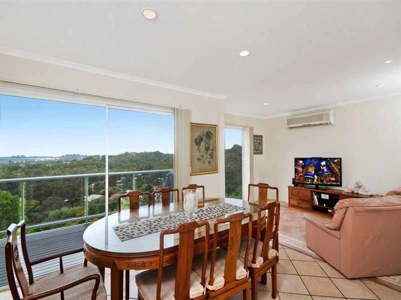 67 Crest Drive, Currumbin QLD 4223