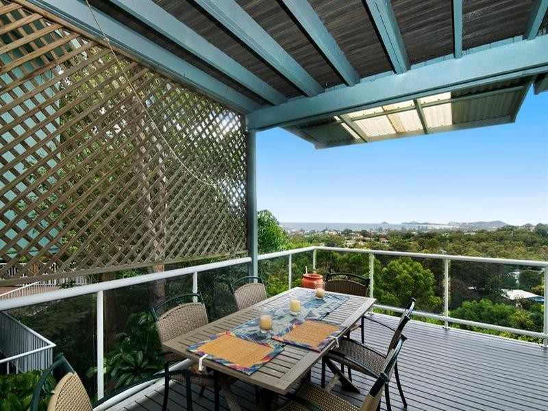 67 Crest Drive, Currumbin QLD 4223