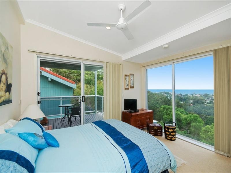 67 Crest Drive, Currumbin QLD 4223