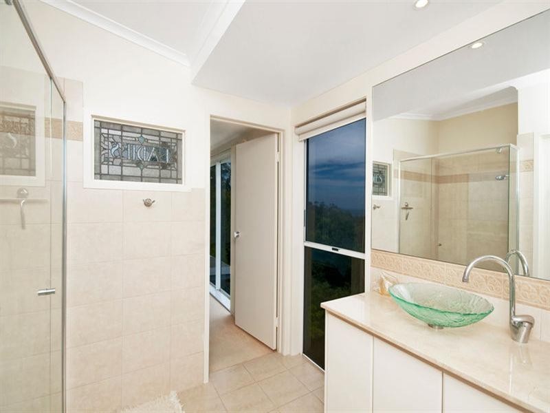 67 Crest Drive, Currumbin QLD 4223