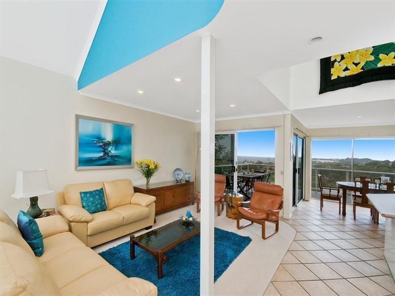 67 Crest Drive, Currumbin QLD 4223
