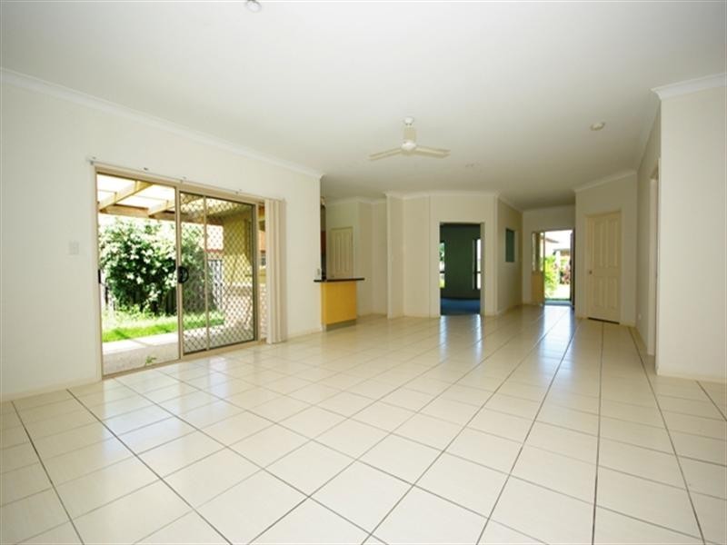 10 Flamevine Street, Upper Coomera QLD 4209