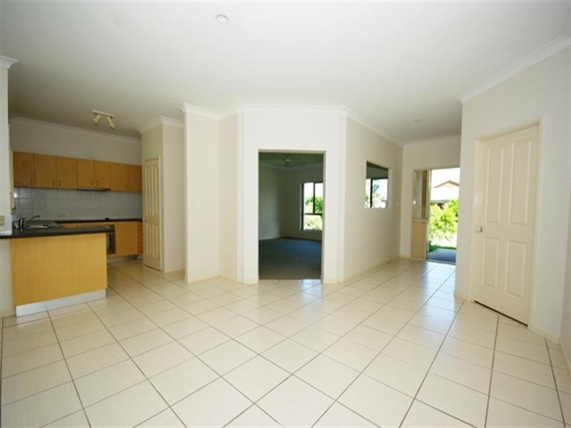 10 Flamevine Street, Upper Coomera QLD 4209