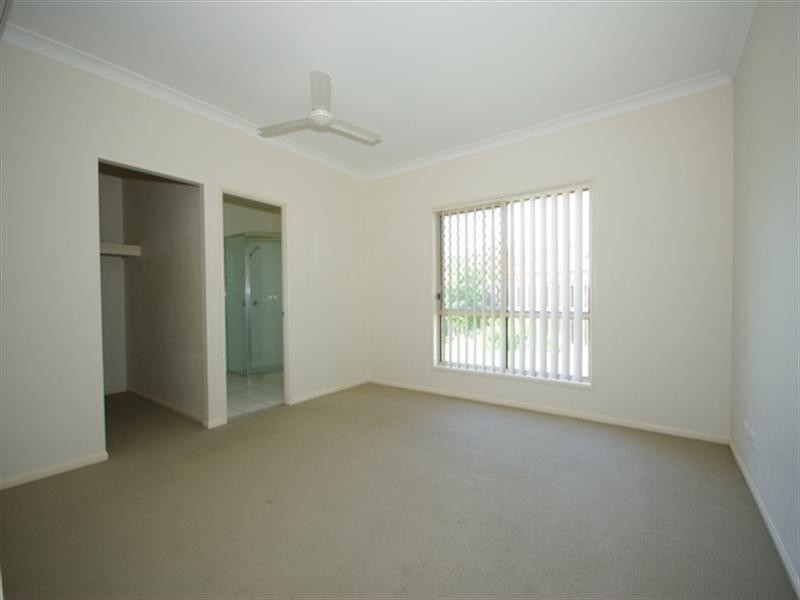 10 Flamevine Street, Upper Coomera QLD 4209