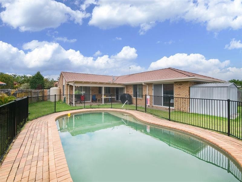 20 Whipbird Court, Burleigh Waters QLD 4220