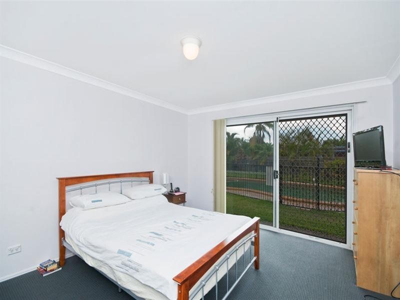 20 Whipbird Court, Burleigh Waters QLD 4220