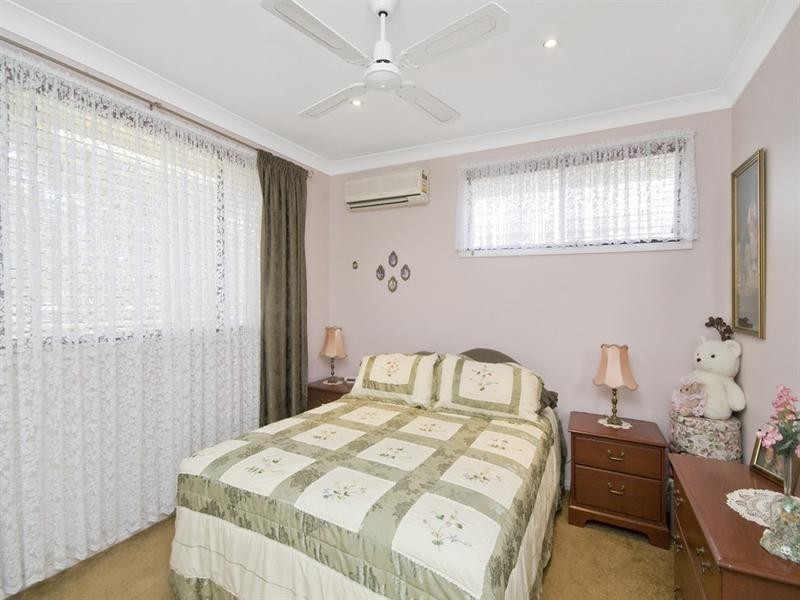 13 Oakwood Terrace, Palm Beach QLD 4221