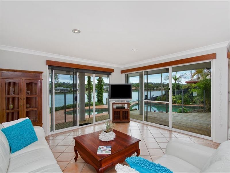 63 Dogwood Drive, Palm Beach QLD 4221