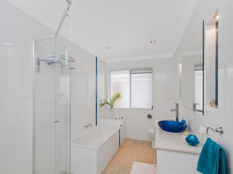 63 Dogwood Drive, Palm Beach QLD 4221