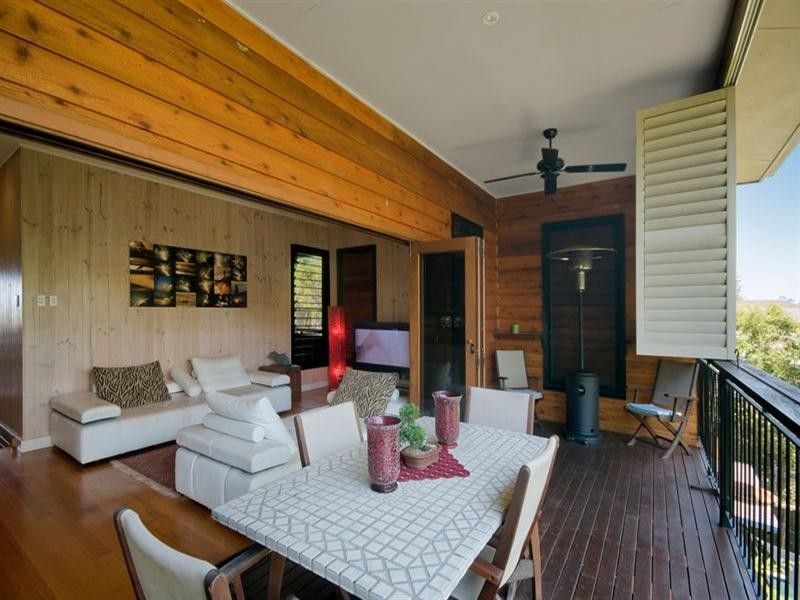 14 Woodgee Street, Currumbin QLD 4223