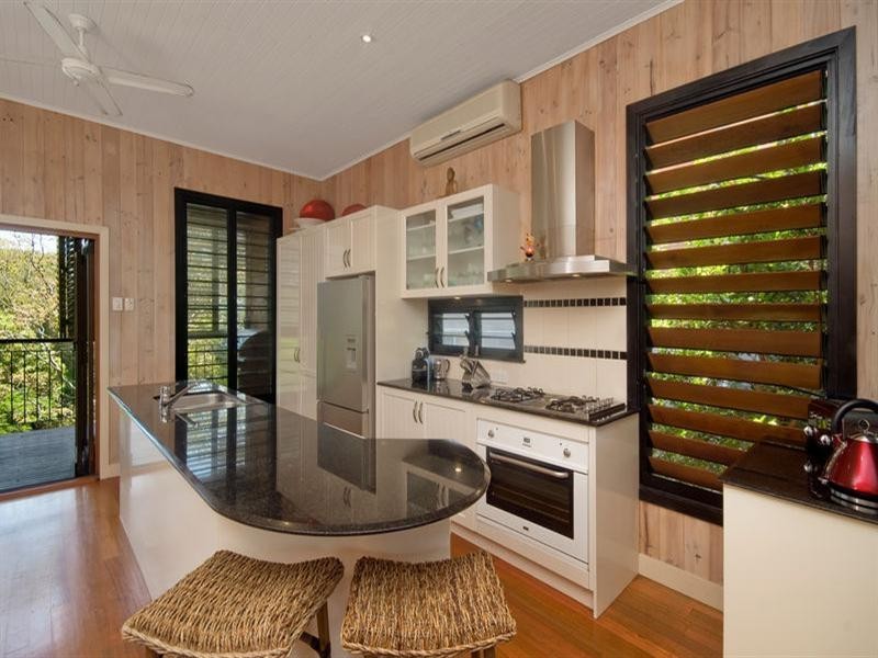 14 Woodgee Street, Currumbin QLD 4223