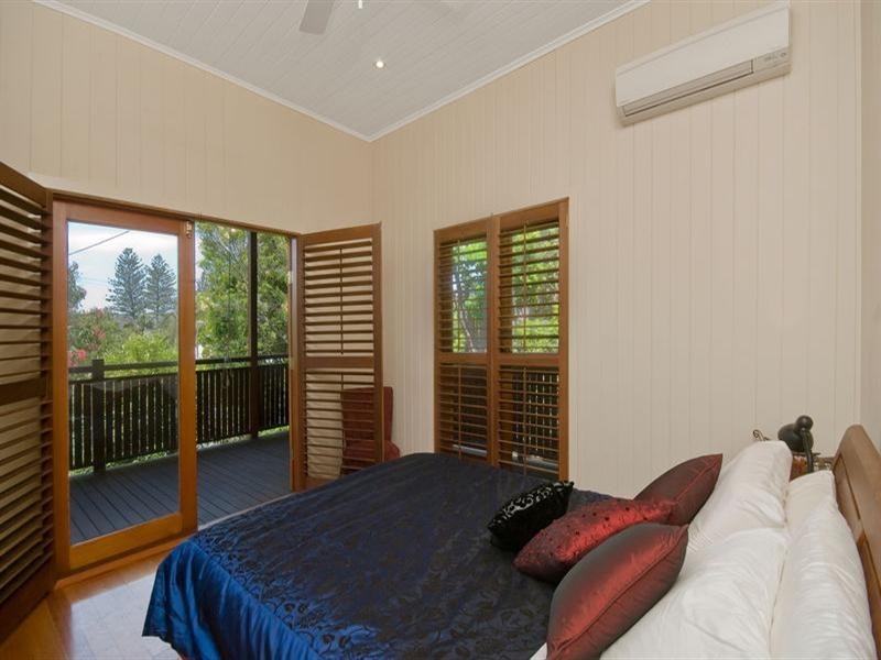 14 Woodgee Street, Currumbin QLD 4223