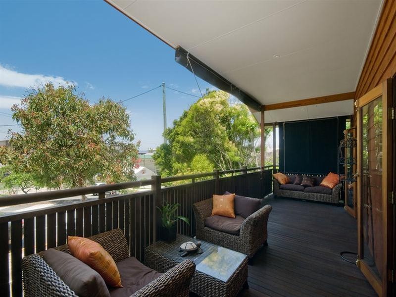 14 Woodgee Street, Currumbin QLD 4223