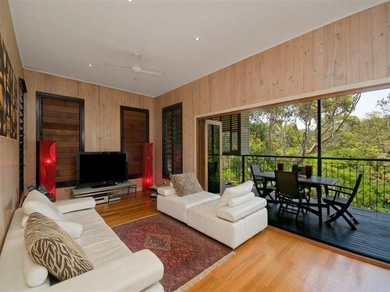 14 Woodgee Street, Currumbin QLD 4223