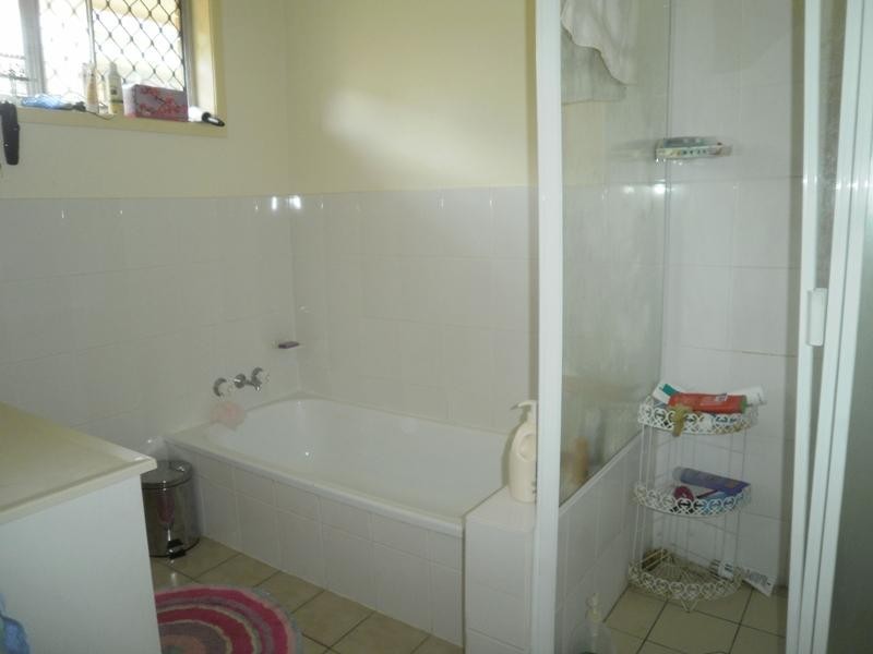 8 Cypress Terrace, Palm Beach QLD 4221