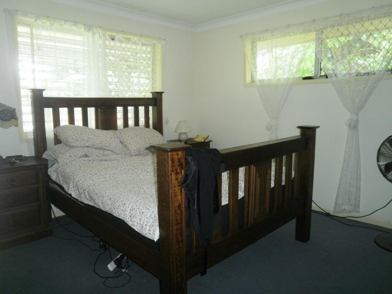 8 Cypress Terrace, Palm Beach QLD 4221