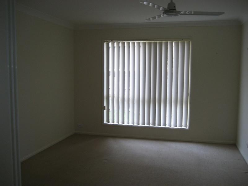 38 Tipuana Drive, Elanora QLD 4221