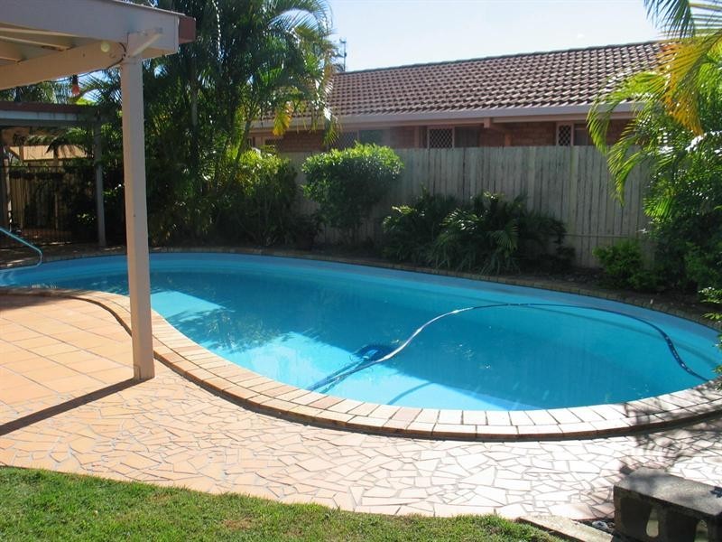 23 Bergamont Street, Elanora QLD 4221