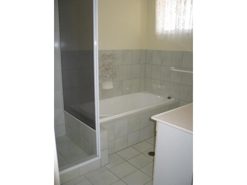 23 Bergamont Street, Elanora QLD 4221