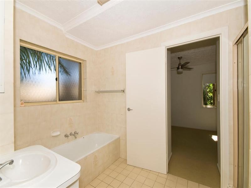 6/7 Twenty Seventh Avenue, Palm Beach QLD 4221