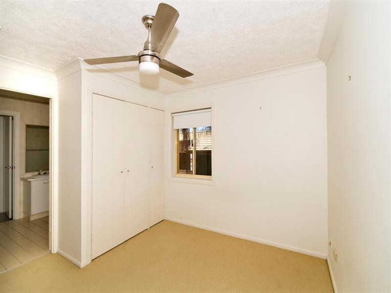 6/7 Twenty Seventh Avenue, Palm Beach QLD 4221