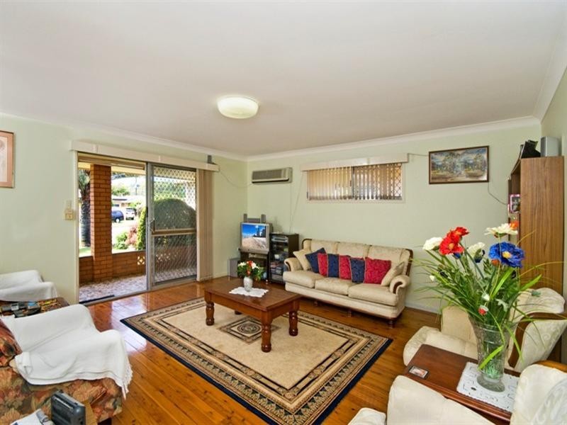 86 Leyte Avenue, Palm Beach QLD 4221