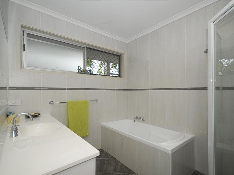 14 Tingira Street, Palm Beach QLD 4221