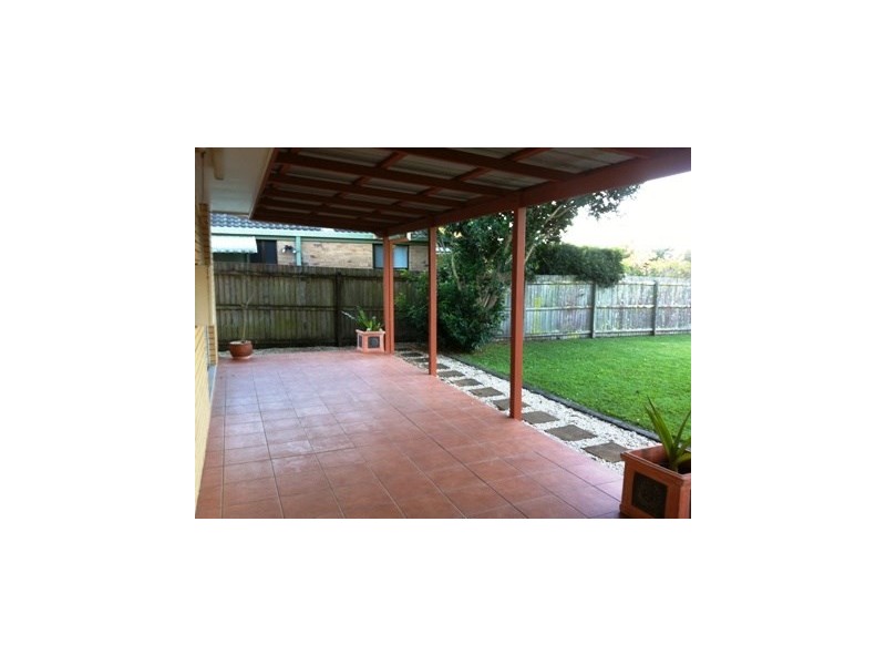 17 Tahiti Avenue, Palm Beach QLD 4221