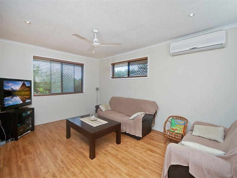 17 McKenzie Drive, Currumbin Waters QLD 4223