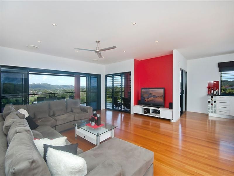 59 Sawtell Drive, Currumbin Waters QLD 4223