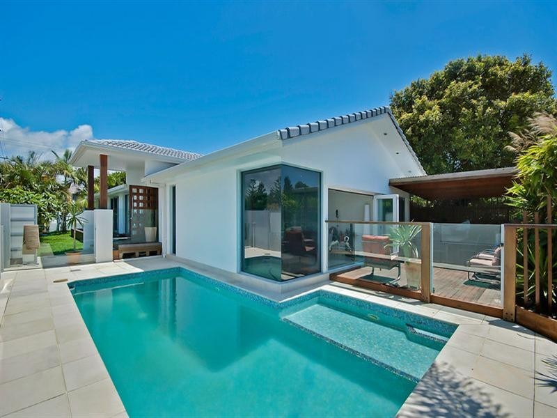 26 Vatakoula Parade, Mermaid Waters QLD 4218