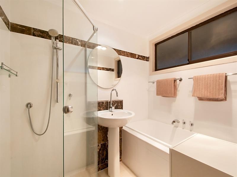 176 Guineas Creek Road, Currumbin Waters QLD 4223