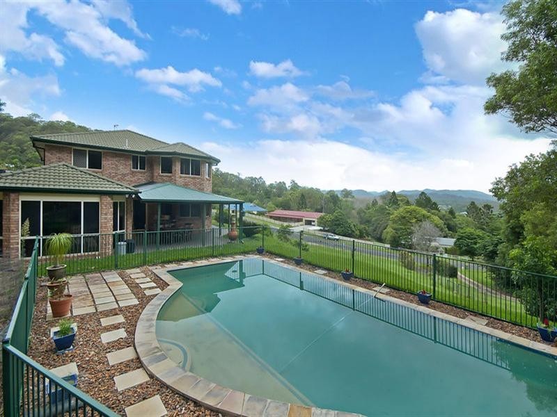 128 Valley Drive, Tallebudgera QLD 4228