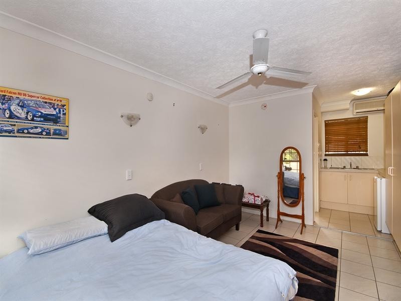 4/1072 Gold Coast Highway, Palm Beach QLD 4221