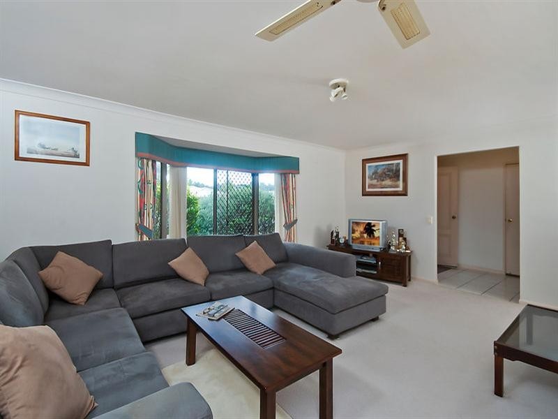 10 Agave Street, Elanora QLD 4221