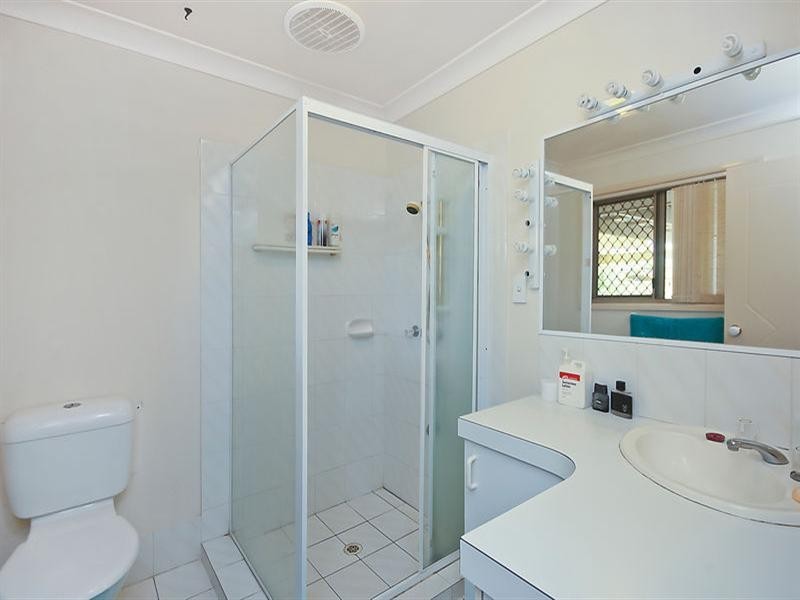 10 Agave Street, Elanora QLD 4221