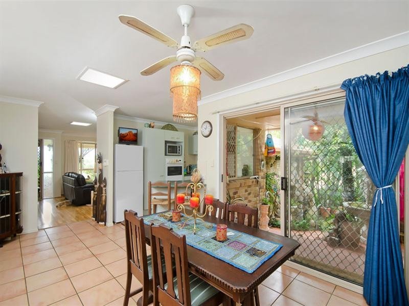 2 Bunbury Court, Elanora QLD 4221
