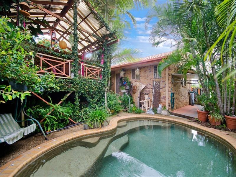 2 Bunbury Court, Elanora QLD 4221