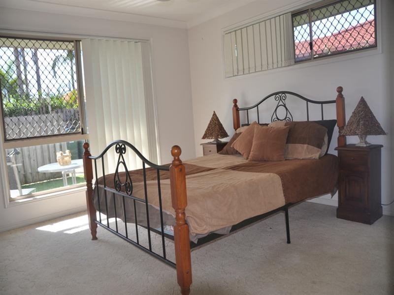 1/12 Gymea Crescent, Varsity Lakes QLD 4227