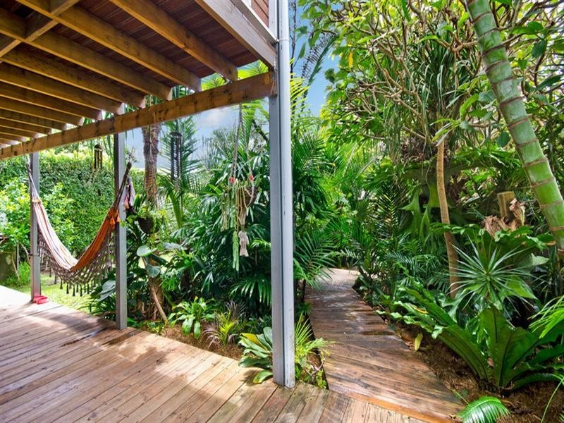 1001 Gold Coast Highway, Palm Beach QLD 4221