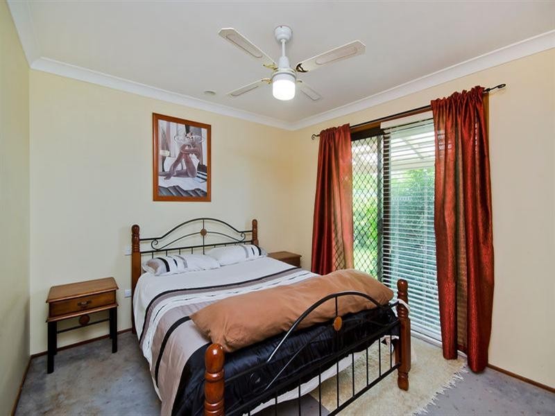 5 Foreshore Close, Elanora QLD 4221