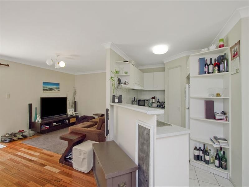 8/17 Cupania Place, Elanora QLD 4221