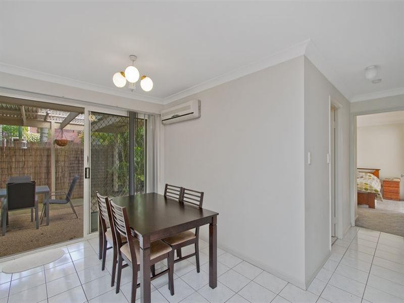 8/17 Cupania Place, Elanora QLD 4221