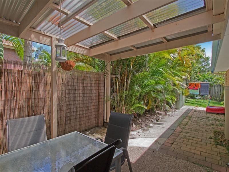 8/17 Cupania Place, Elanora QLD 4221