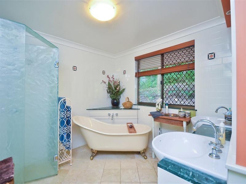 39 Coorabin Court, Tallebudgera QLD 4228
